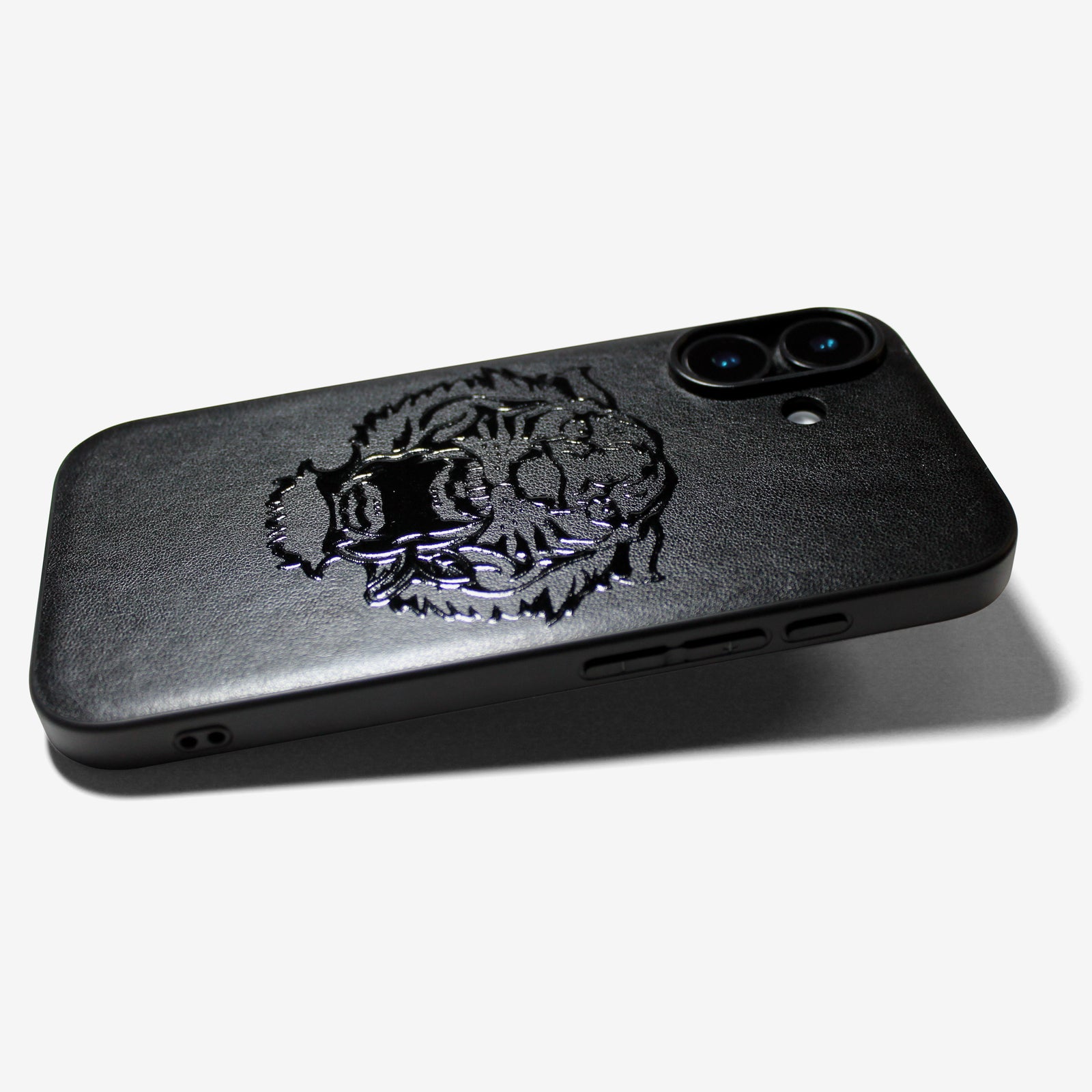 A good all】iPhoneケースレザー 特殊グロス加工タイガー 耐衝撃 16